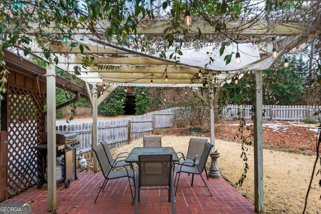 220 Tanglewood Drive, Athens, GA 30606