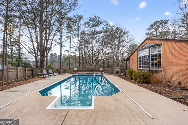220 Tanglewood Drive, Athens, GA 30606