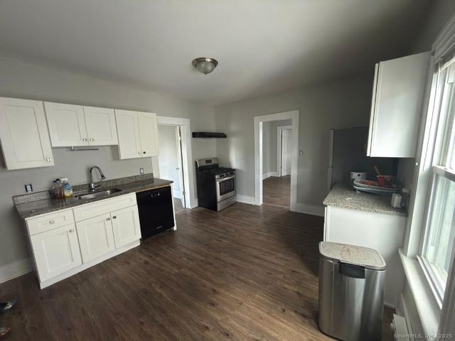 352 Benham Avenue, Bridgeport, CT 06604