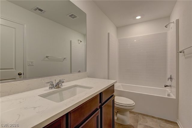 7362 Legacy Point Street, Las Vegas, NV 89113