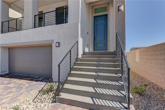 7362 Legacy Point Street, Las Vegas, NV 89113