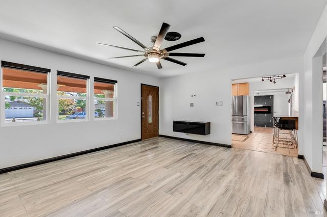3500 Beckworth Dr, Napa, CA 94558