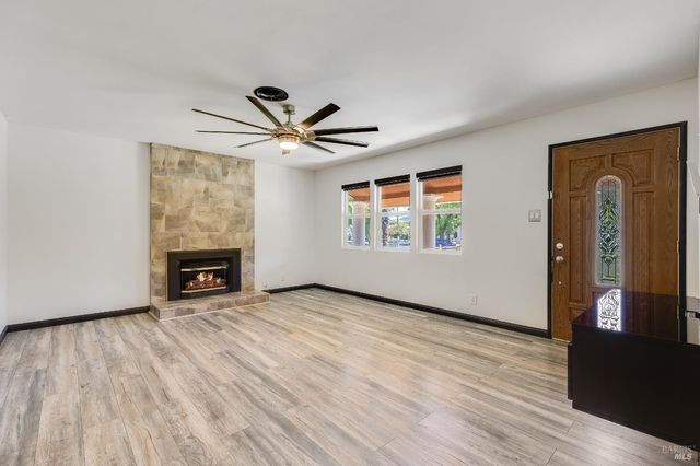 3500 Beckworth Dr, Napa, CA 94558