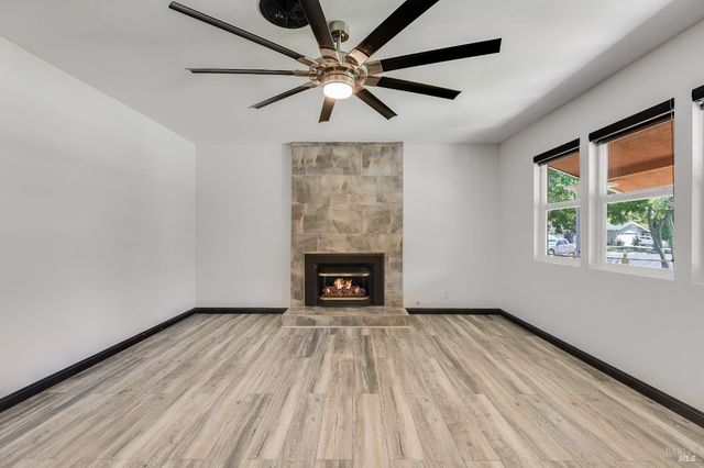 3500 Beckworth Dr, Napa, CA 94558