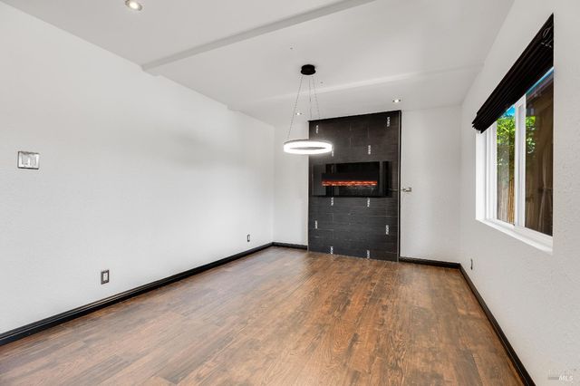 3500 Beckworth Dr, Napa, CA 94558