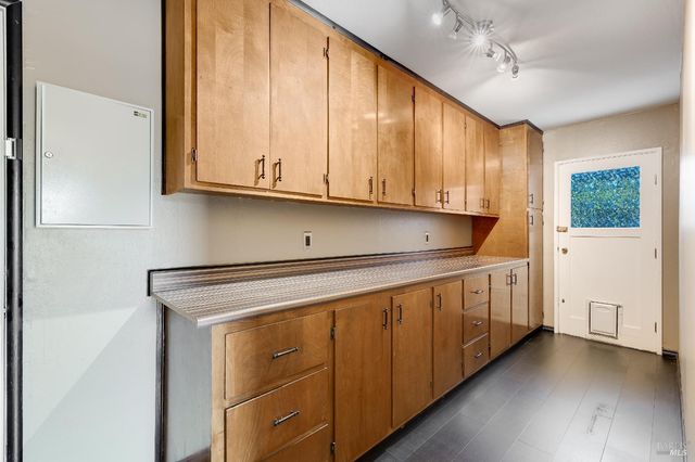 3500 Beckworth Dr, Napa, CA 94558