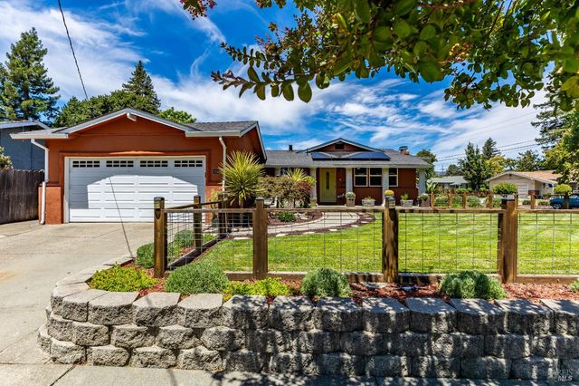 3500 Beckworth Dr, Napa, CA 94558