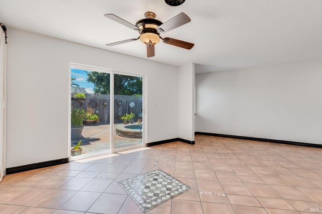 3500 Beckworth Dr, Napa, CA 94558