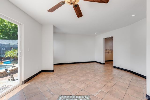 3500 Beckworth Dr, Napa, CA 94558