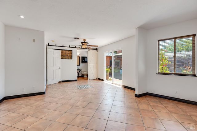 3500 Beckworth Dr, Napa, CA 94558