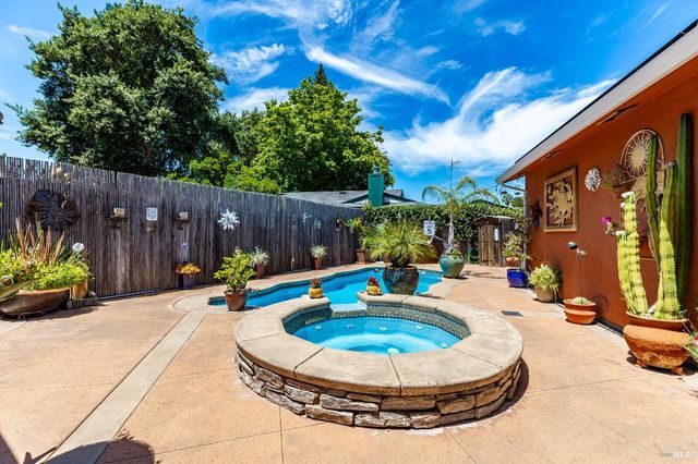 3500 Beckworth Dr, Napa, CA 94558