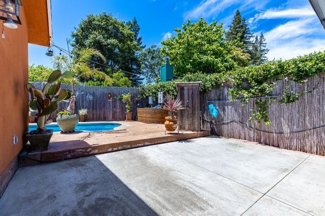 3500 Beckworth Dr, Napa, CA 94558