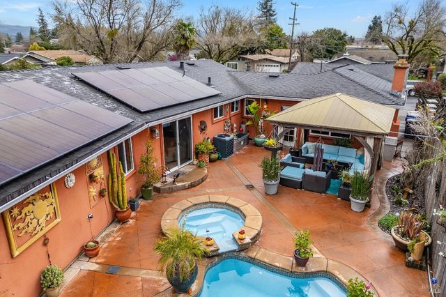 3500 Beckworth Dr, Napa, CA 94558