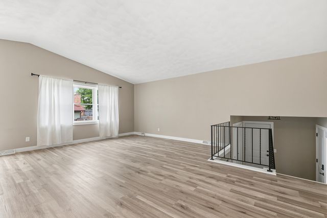 2127 W George Washington Boulevard, Davenport, IA 52804