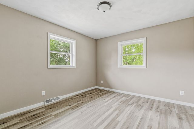 2127 W George Washington Boulevard, Davenport, IA 52804