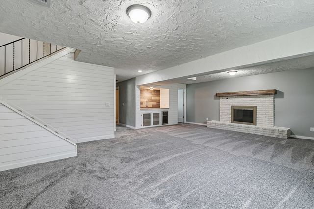 2127 W George Washington Boulevard, Davenport, IA 52804