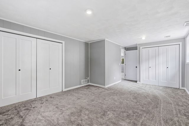 2127 W George Washington Boulevard, Davenport, IA 52804