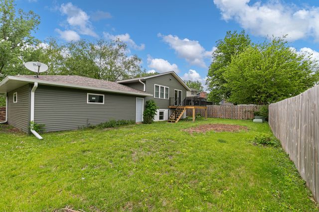 2127 W George Washington Boulevard, Davenport, IA 52804