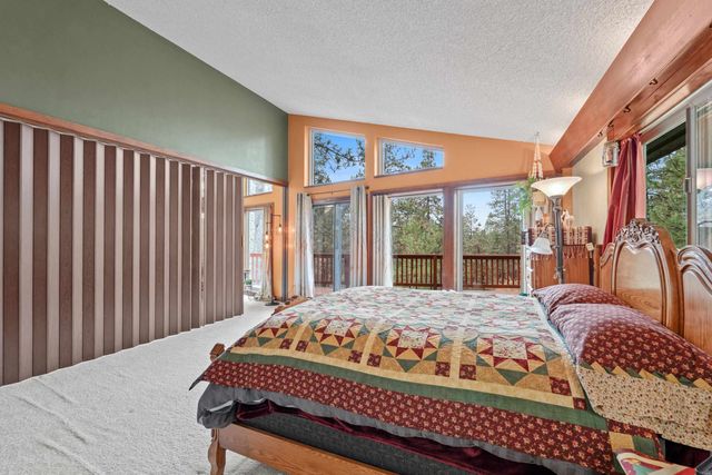 32302 N Hardesty Rd, Chattaroy, WA 99003