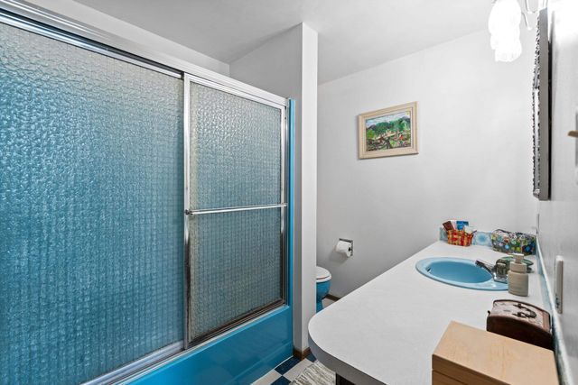 32302 N Hardesty Rd, Chattaroy, WA 99003