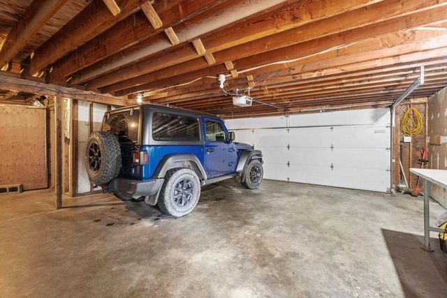 32302 N Hardesty Rd, Chattaroy, WA 99003