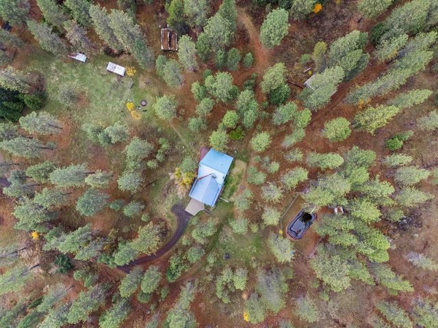 32302 N Hardesty Rd, Chattaroy, WA 99003