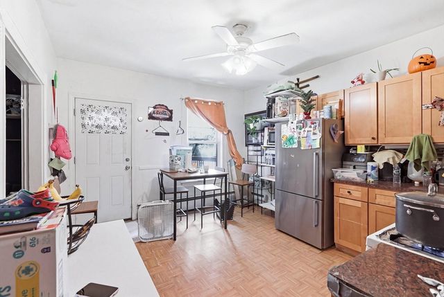259 Chelsea St, Boston, MA 02128