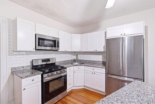 259 Chelsea St, Boston, MA 02128