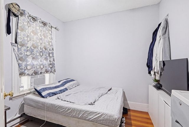 259 Chelsea St, Boston, MA 02128