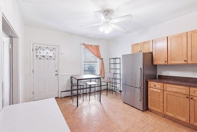 259 Chelsea St, Boston, MA 02128