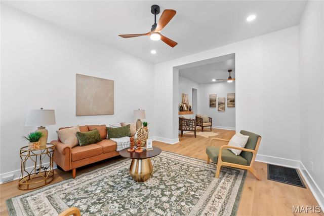 4452 Gibson Avenue, St Louis, MO 63110