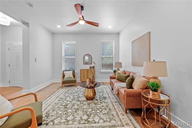 4452 Gibson Avenue, St Louis, MO 63110