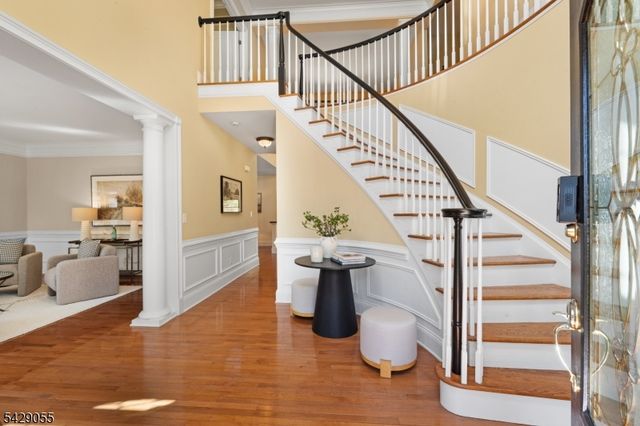 17 Carlisle Ct, Chester Twp., NJ 07930