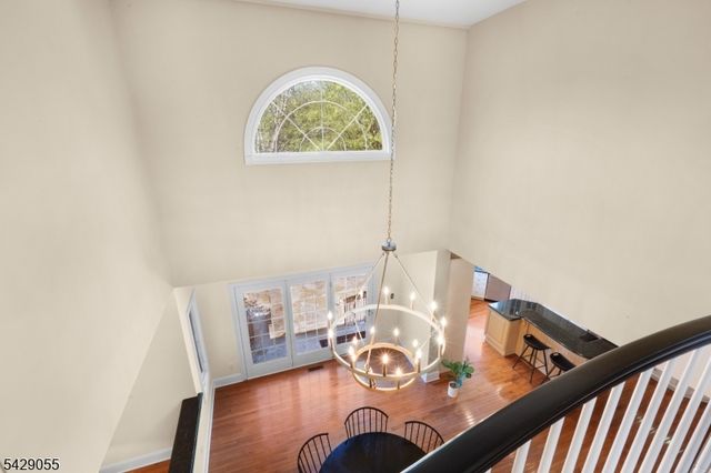 17 Carlisle Ct, Chester Twp., NJ 07930