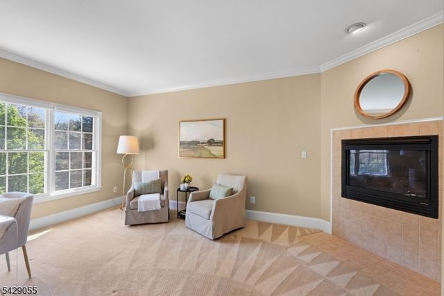 17 Carlisle Ct, Chester Twp., NJ 07930