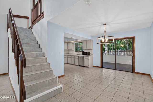 160 Inglewood Court, Ormond Beach, FL 32174