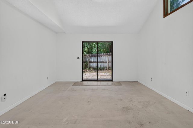 160 Inglewood Court, Ormond Beach, FL 32174