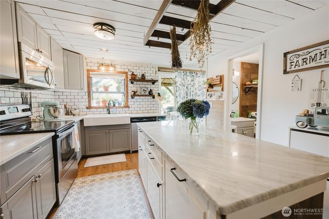38908 NE Amboy Road, Yacolt, WA 98675