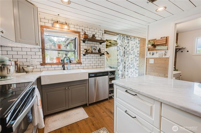 38908 NE Amboy Road, Yacolt, WA 98675
