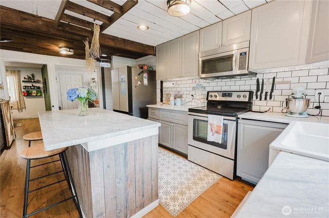 38908 NE Amboy Road, Yacolt, WA 98675
