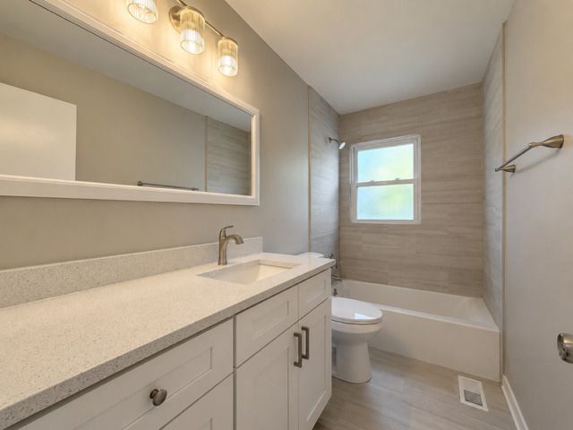 3038 Everglade Avenue, Woodridge, IL 60517