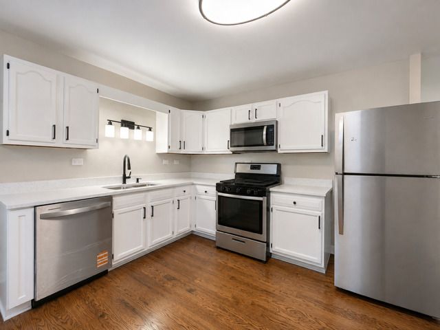 3038 Everglade Avenue, Woodridge, IL 60517