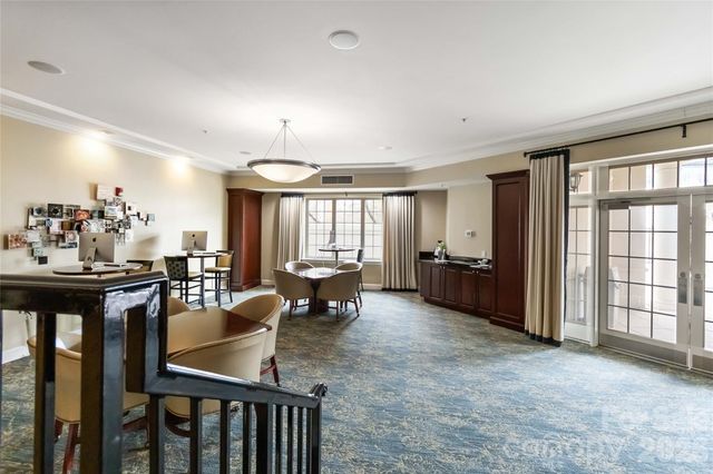 300 W 5th Street 333, Charlotte, NC 28202