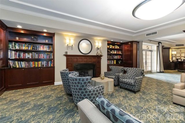 300 W 5th Street 333, Charlotte, NC 28202