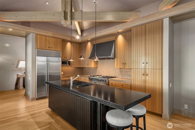 4604 W Raye Street, Seattle, WA 98199