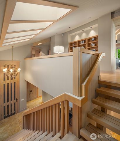 4604 W Raye Street, Seattle, WA 98199
