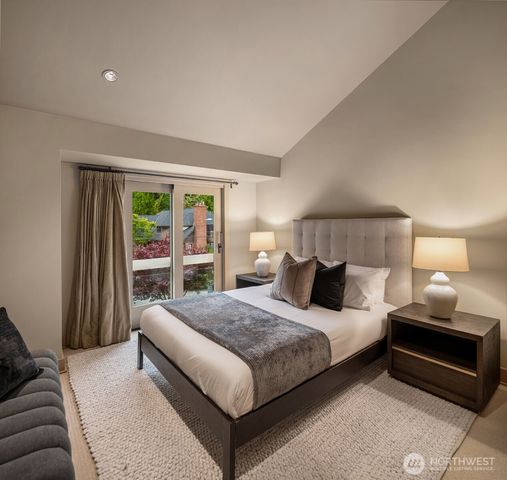 4604 W Raye Street, Seattle, WA 98199