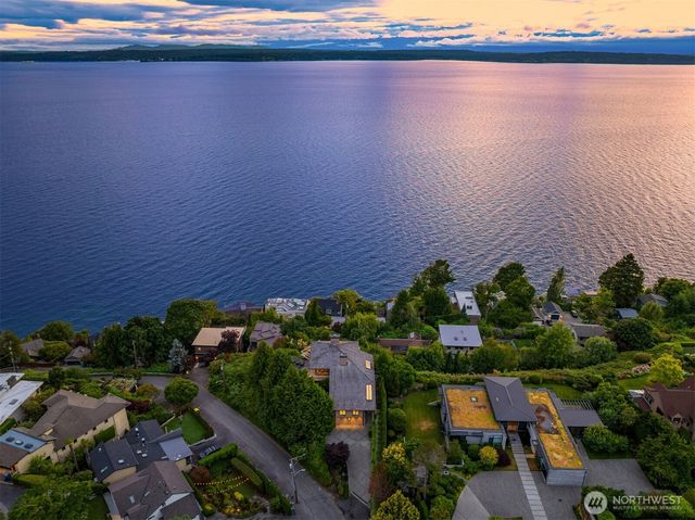4604 W Raye Street, Seattle, WA 98199