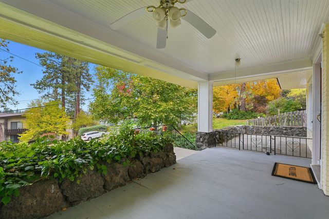 845 W Cliff Dr, Spokane, WA 99204