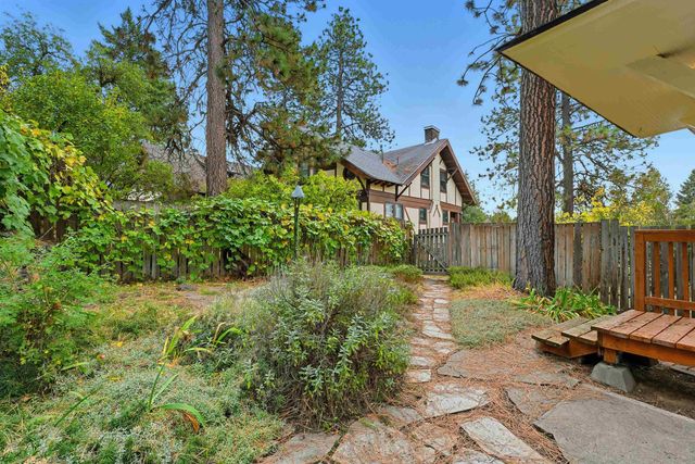 845 W Cliff Dr, Spokane, WA 99204